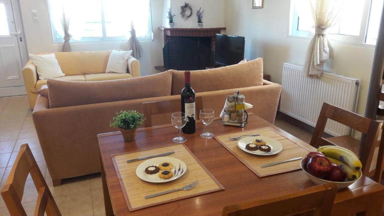 Ideal Family House Néa Péramos Eksteriør billede